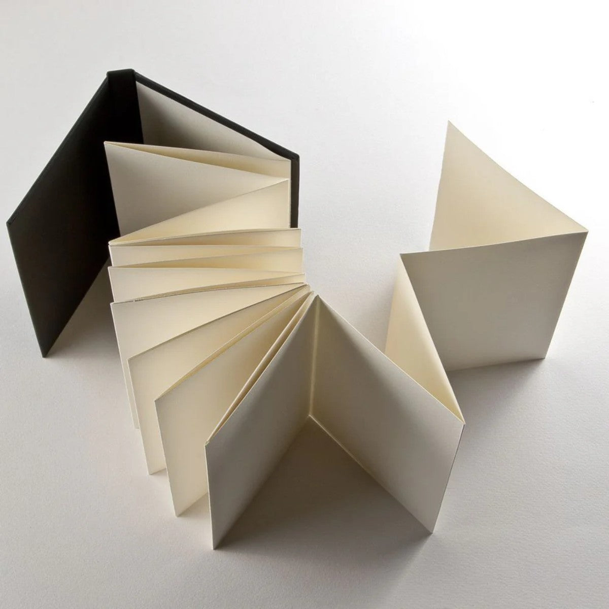 Caderno Fabriano Leporello  - 16,5 x 11,5cm - 20 folhas - 260g Fabriano