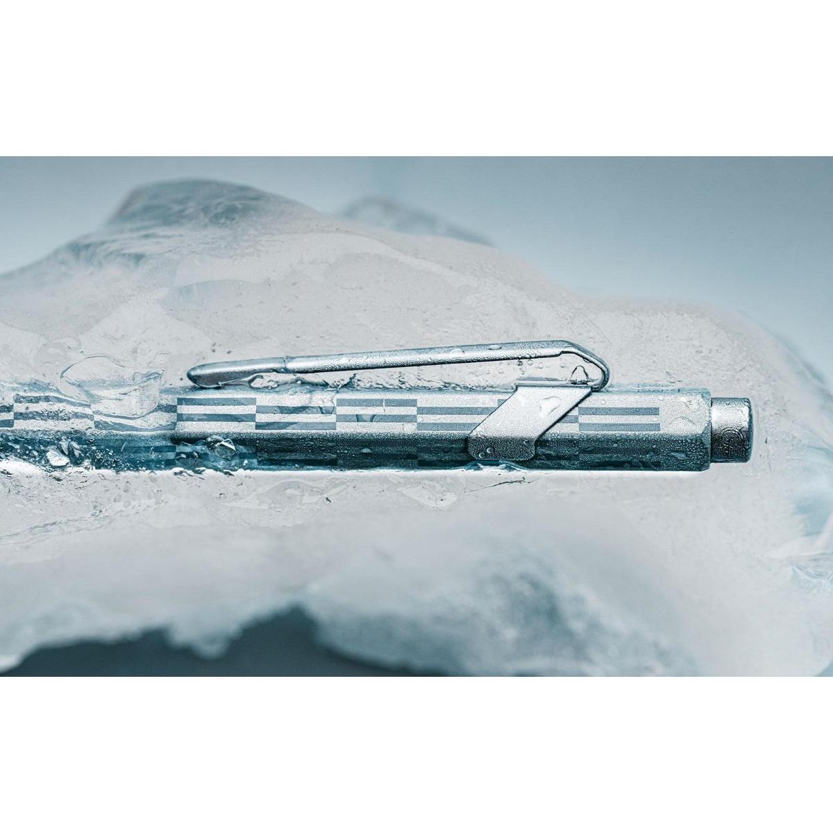 Caneta Caran D'Ache 849 - Alpine Frost Blue - Esferográfica Caran D´ Ache