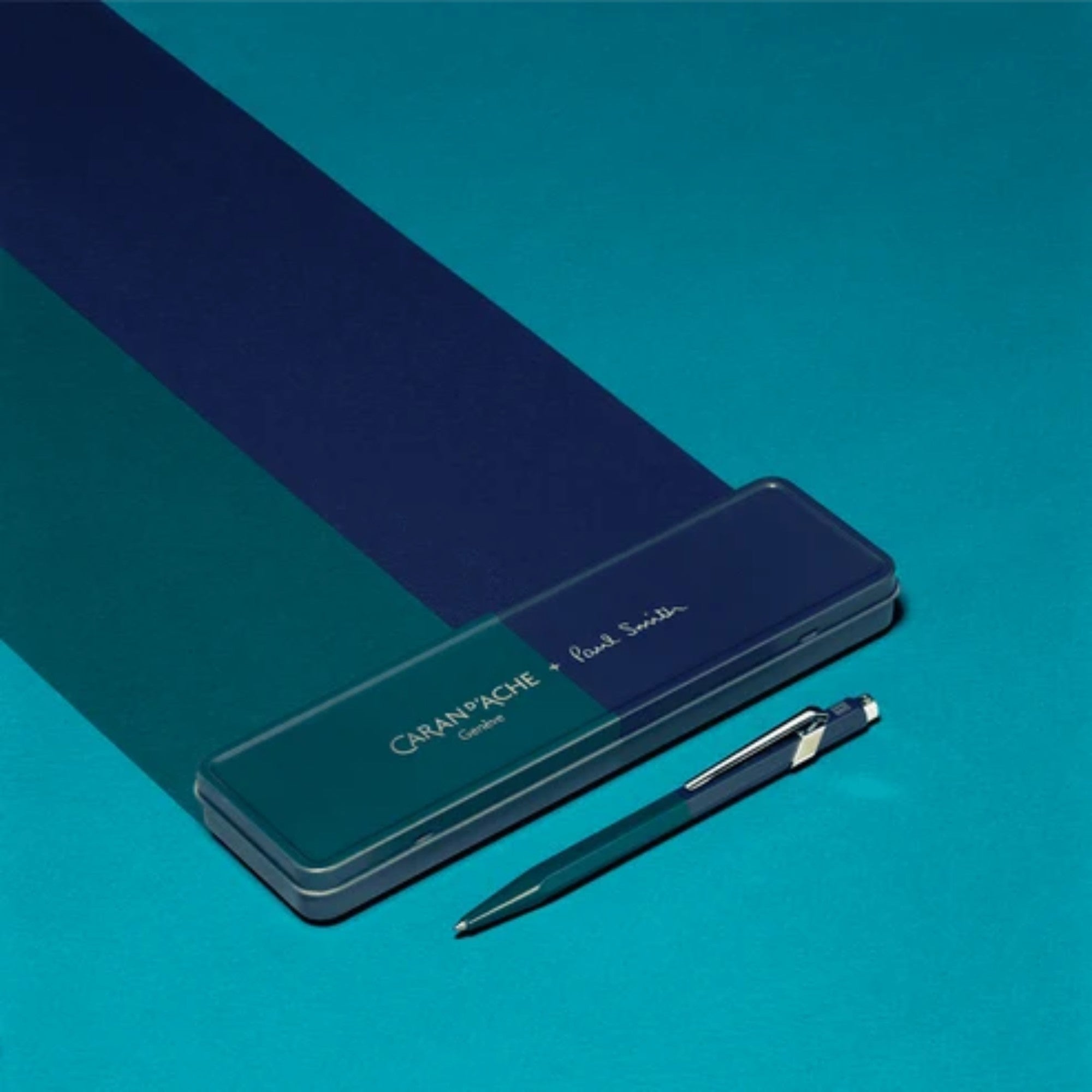 Caneta Caran d'Ache 849 Paul Smith - Cyan Blue/Steel Blue - Esferográfica Caran D´ Ache