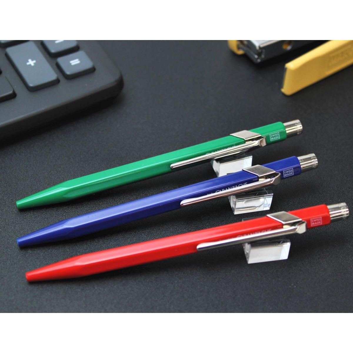 Caneta Caran D´ Ache 849 - Verde - Esferográfica Caran D´ Ache