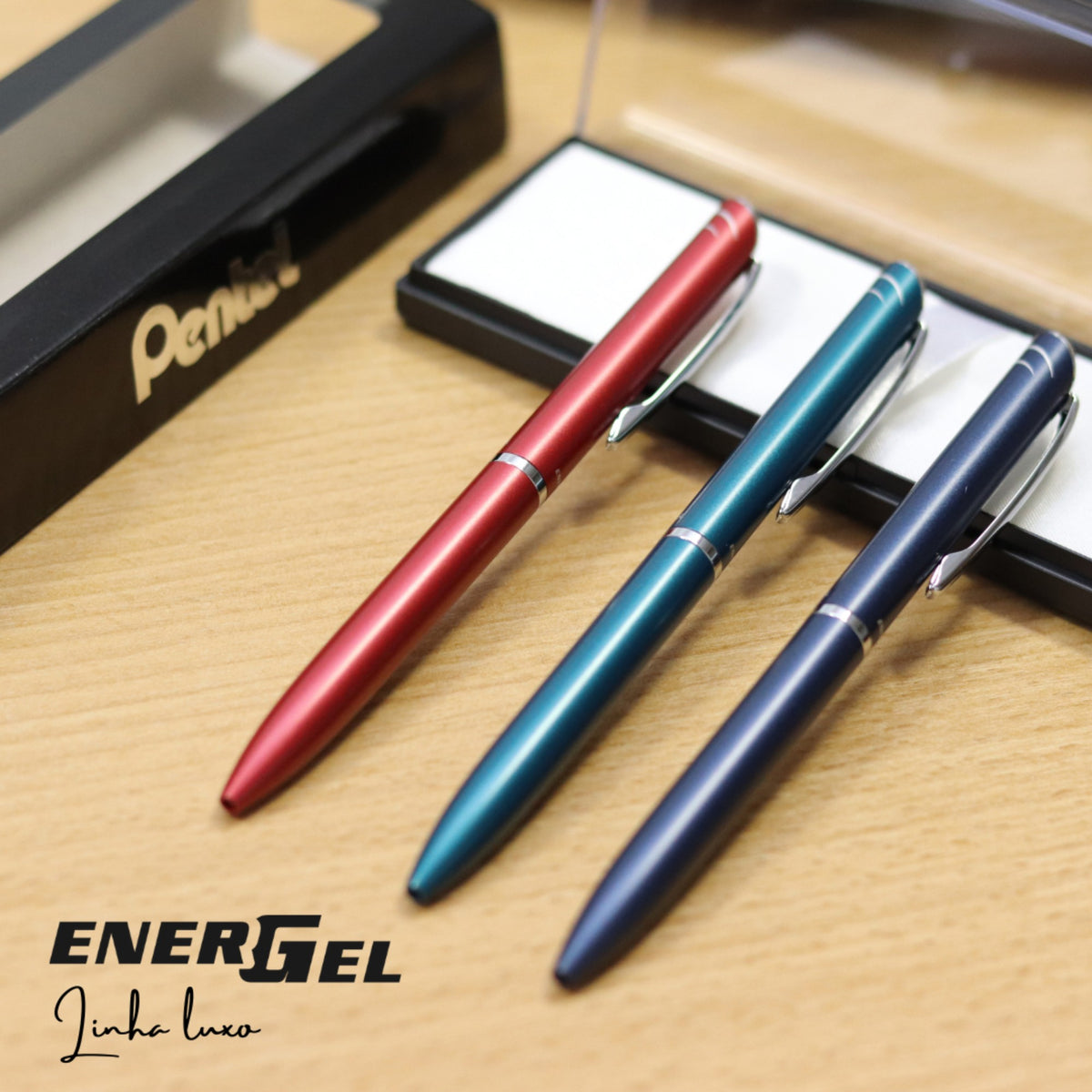 Caneta Gel Pentel EnerGel High Class - Corpo Turquesa - 0.7mm Pentel
