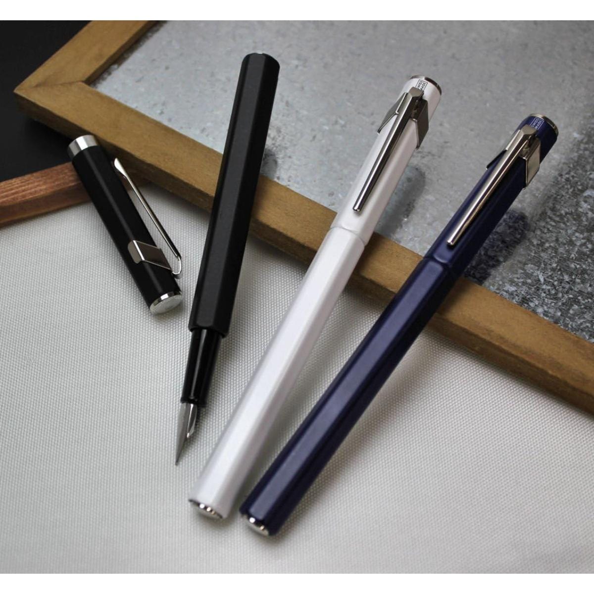 Caneta Tinteiro Caran D´Ache 849 - Noir Caran D´ Ache