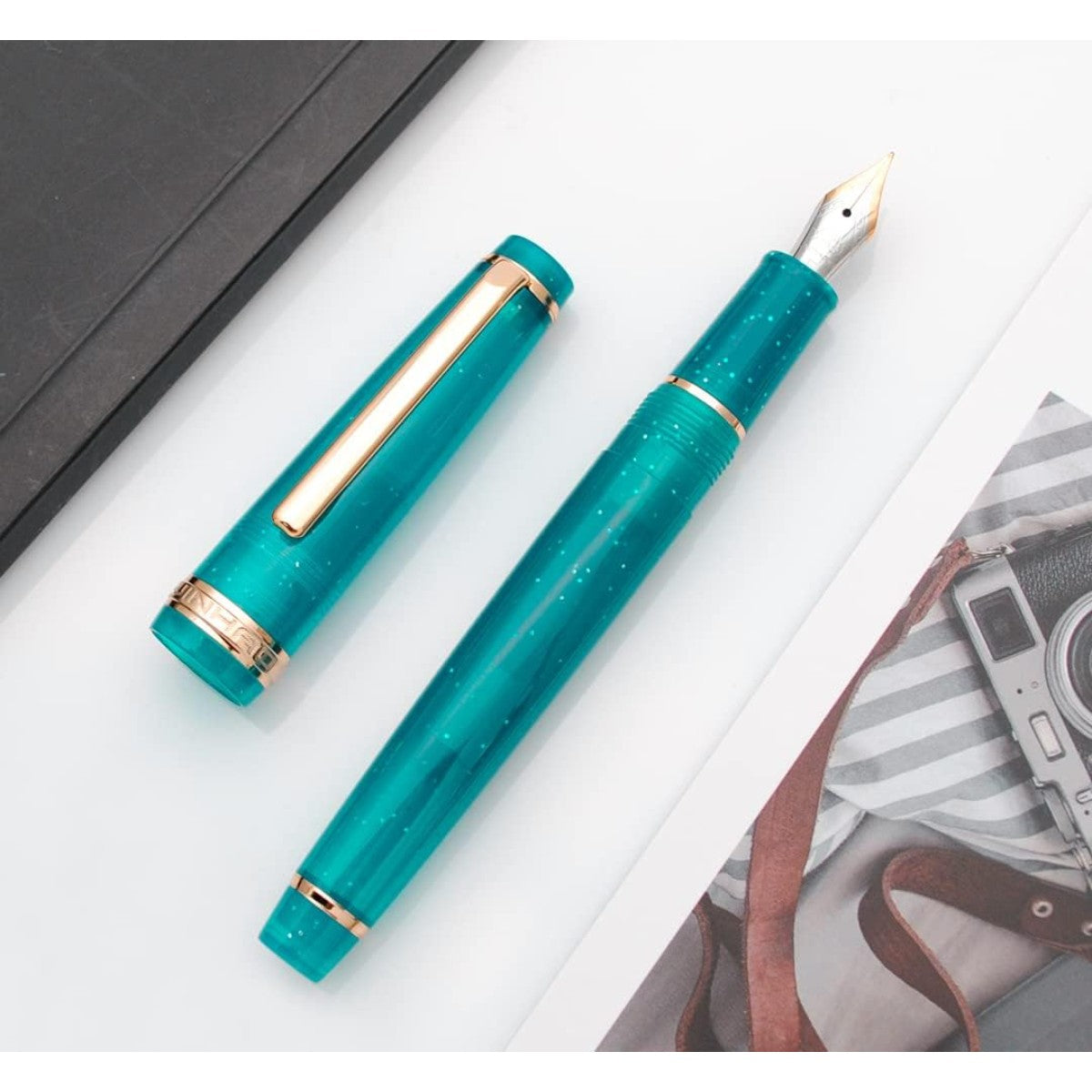 Caneta Tinteiro Jinhao 82 T Fluorescent Peacock Blue - Ponta EF Jinhao