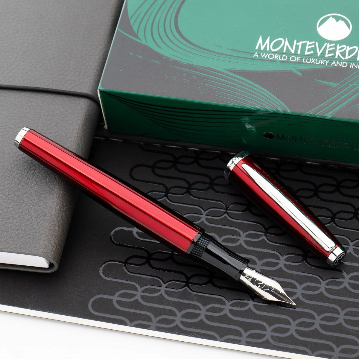 Caneta Tinteiro Monteverde Aldo Domani - Red Monteverde