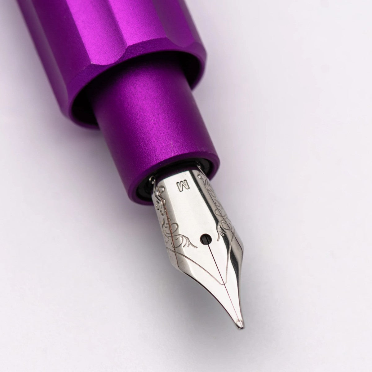 Caneta Tinteiro Monteverde Axis - Matte Purple Monteverde