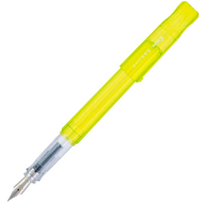 Caneta Tinteiro Pilot Kakuno Family Series - Baby Yellow - M