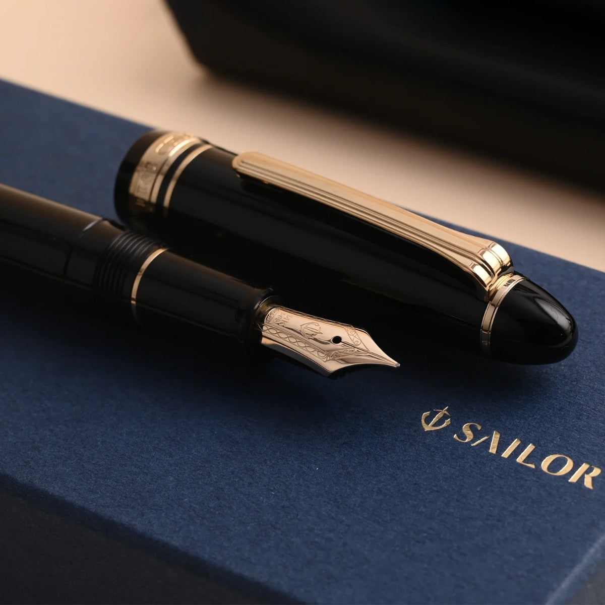 Caneta Tinteiro Sailor 1911 Standard 14K - Black - M Sailor
