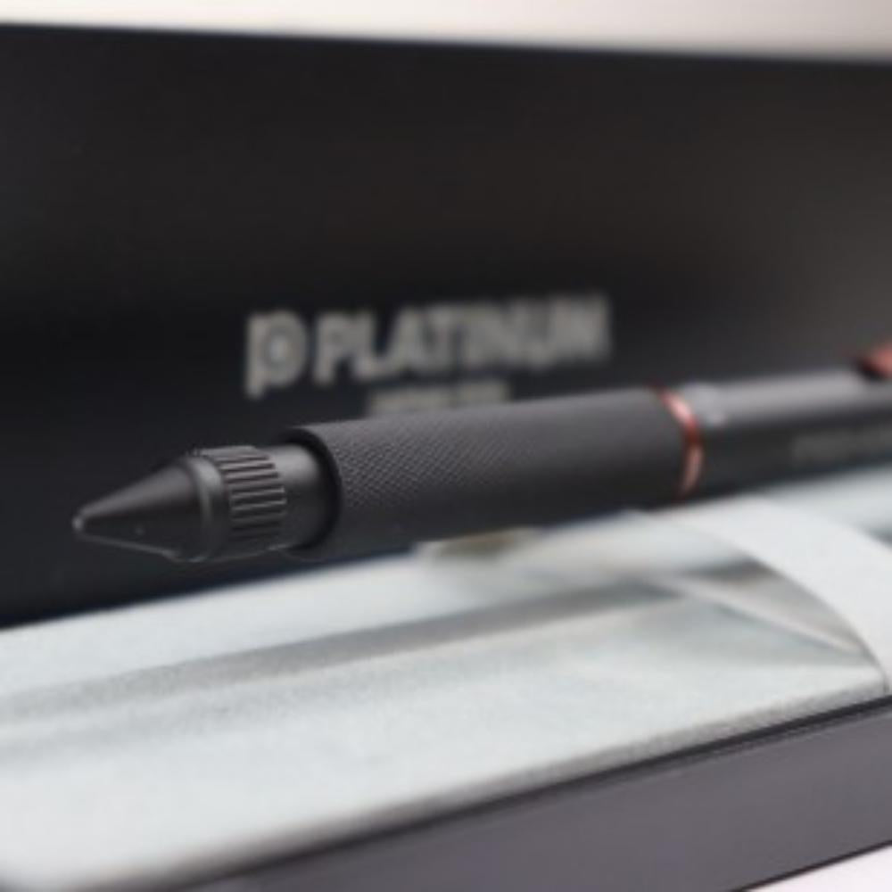Lapiseira Platinum Pro Use 171 - Matte Black and Copper - 0,3mm