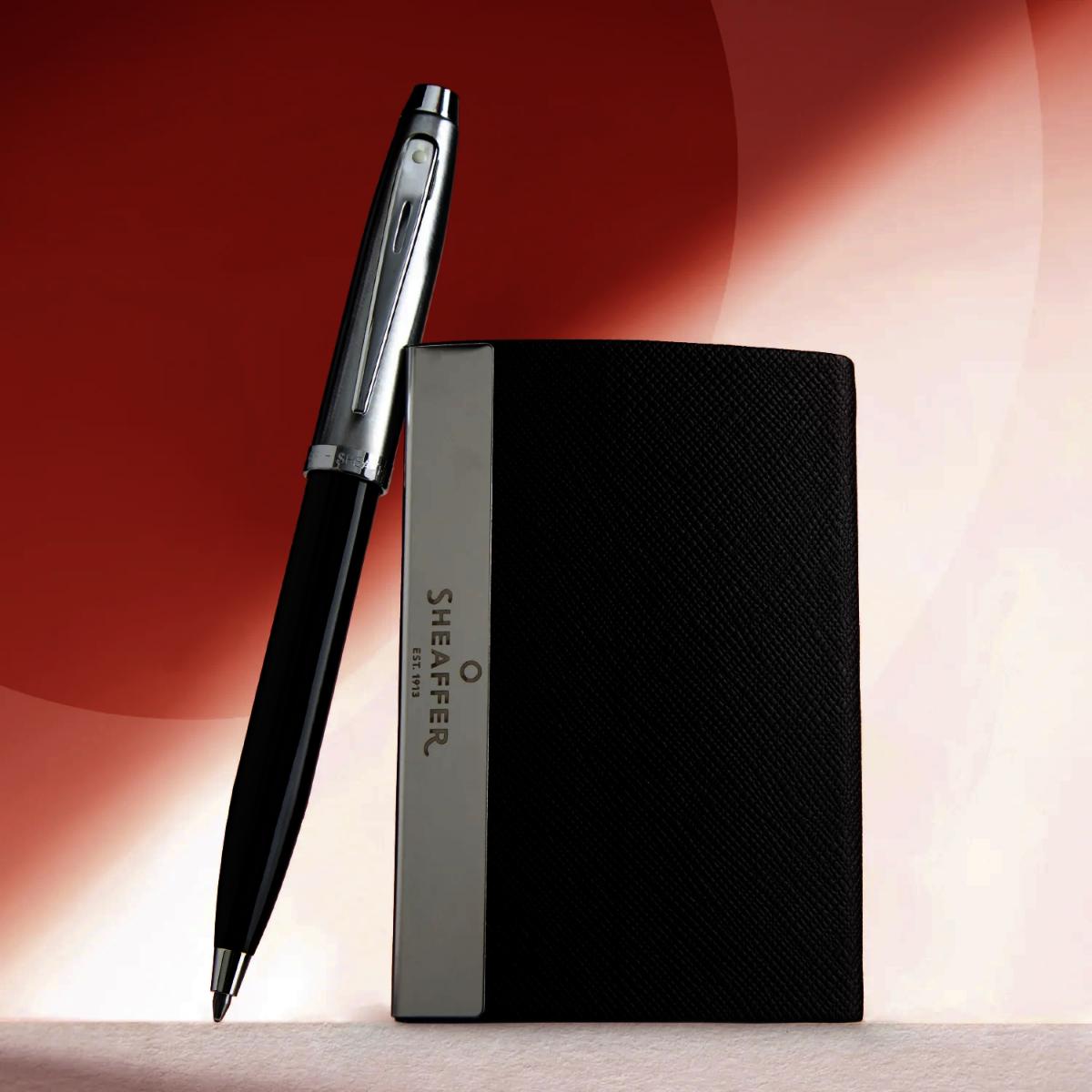 Conjunto Presente - Esferográfica Sheaffer 100 e Porta Cartões Livraria Skilo